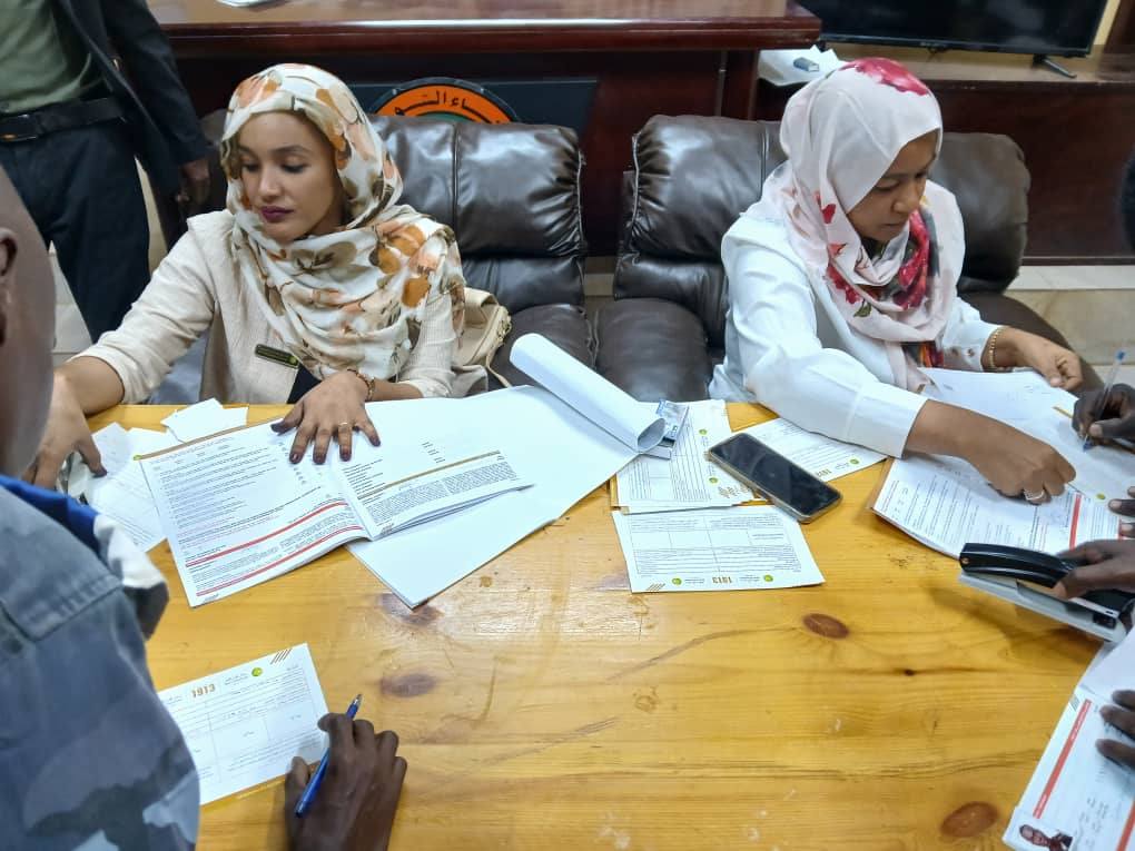 بنك الخرطوم يقدّم خدمات فتح الحسابات لمنسوبي الشرطة القضائية في بحري